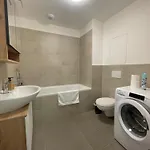 Skynest Apartment